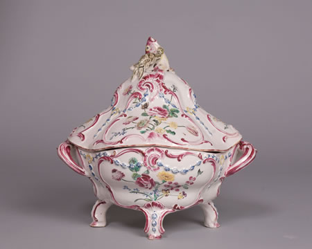 French, 18th Century, Soupière en Faïence from Marseille