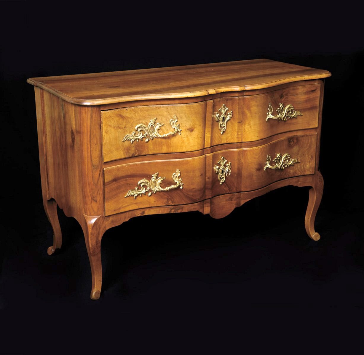 French Louis XV Period, Walnut Commode Attributed to Jean-François Hache